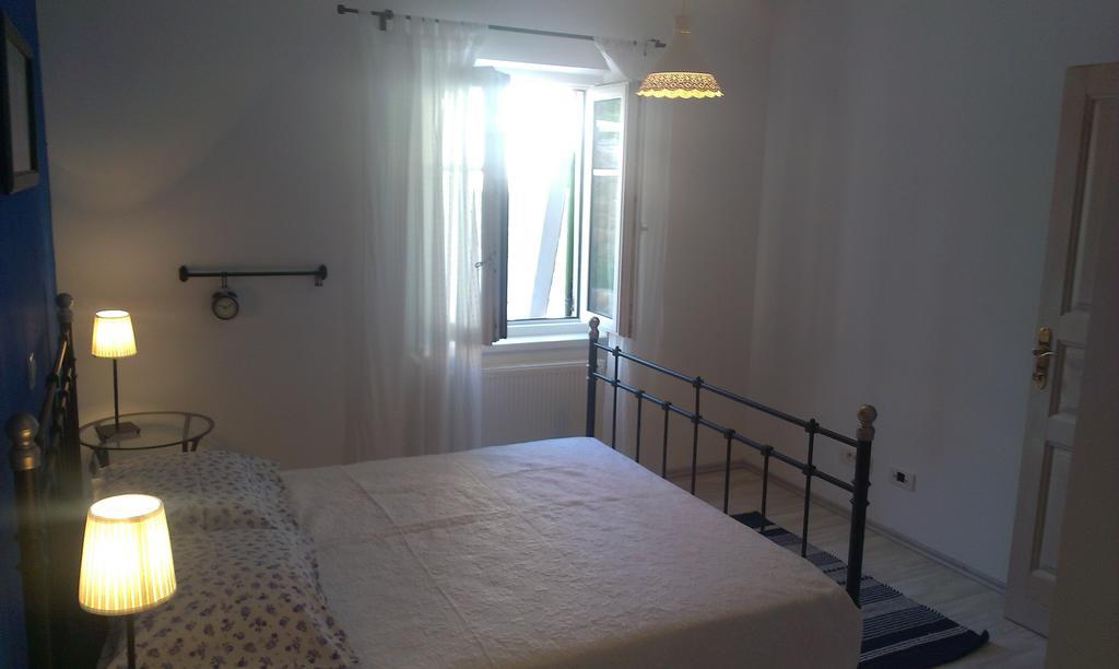 Apartment Barbina Kastelina สเวติยูไร ห้อง รูปภาพ